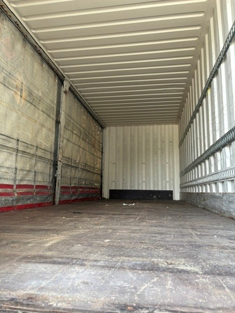 #04/071 - Bild: 5 | Wechselkoffer, Stahl Combi-Box | BDF-System 7.450 mm lang, Schiebeplane in FR links, Portaltüren
