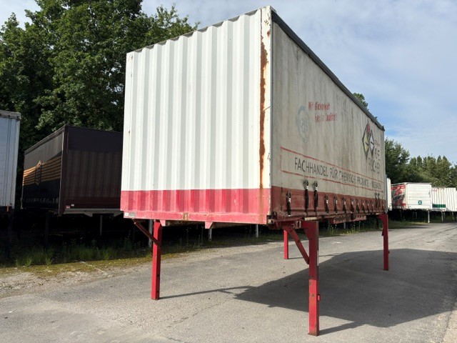 #04/071 - Bild: 2 | Wechselkoffer, Stahl Combi-Box | BDF-System 7.450 mm lang, Schiebeplane in FR links, Portaltüren