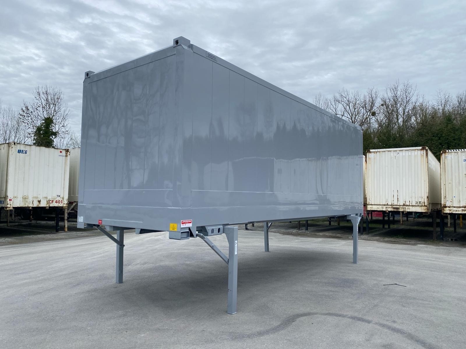 #LA058 - Bild: 8 | Wymienna obudowa, gładka stal | BDF-System 7.45 m, LACK NEU, Heck Rolltor