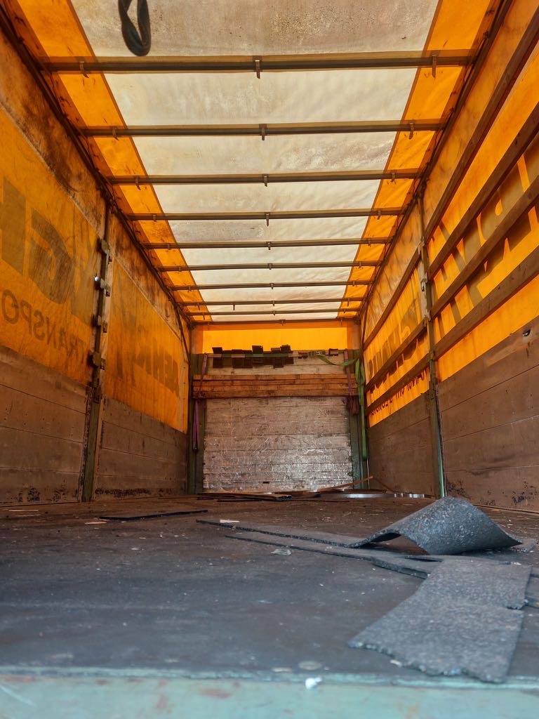 #21233 - Bild: 5 | Swap body, side walls with tarpaulin | BDF-System, 7.450 mm lang, Heck: niedrige Türen