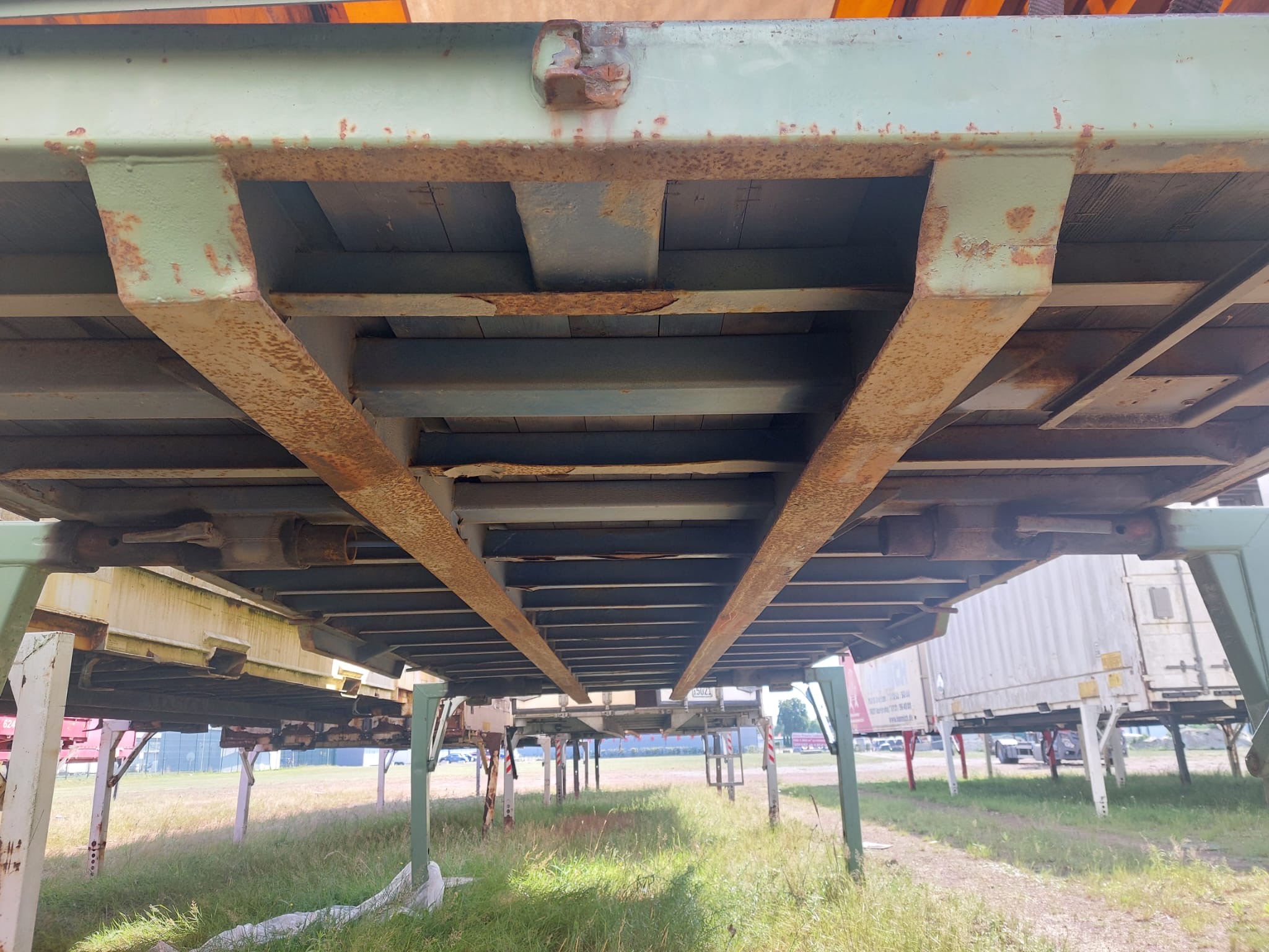 #21233 - Bild: 6 | Swap body, side walls with tarpaulin | BDF-System, 7.450 mm lang, Heck: niedrige Türen