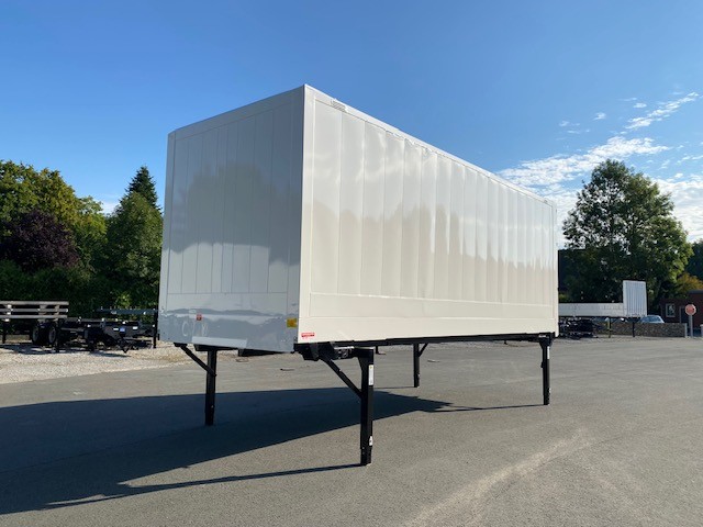 Wymienna obudowa, gładka stal | BDF-System 7.450 mm, LACK NEU, Eckhöhe: 2.900 mm,