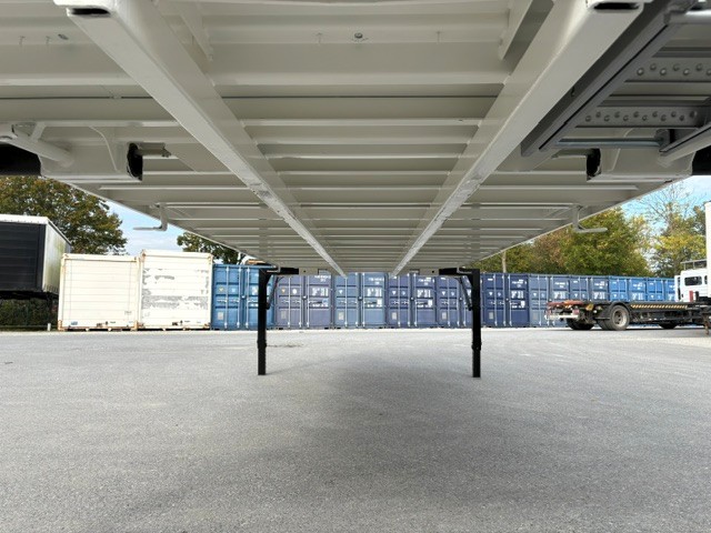 #22010 - Bild: 6 | Wechselkoffer, Stahl glatt | BDF-System 7.450 mm, NEUE Portaltüren, LACK NEU Premium