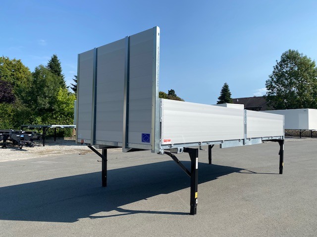 Wechelpritsche, Baustoffausführung | BDF-System, 7.450 mm lang, mit Heckklappe