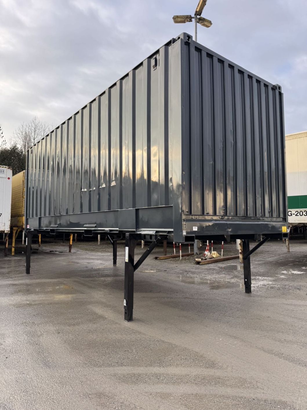 #21614 - Bild: 3 | Steel – Swap Body Jumbo | BDF-System 7.450 mm, Heck Rolltor, Eckhöhe: 2.750 mm