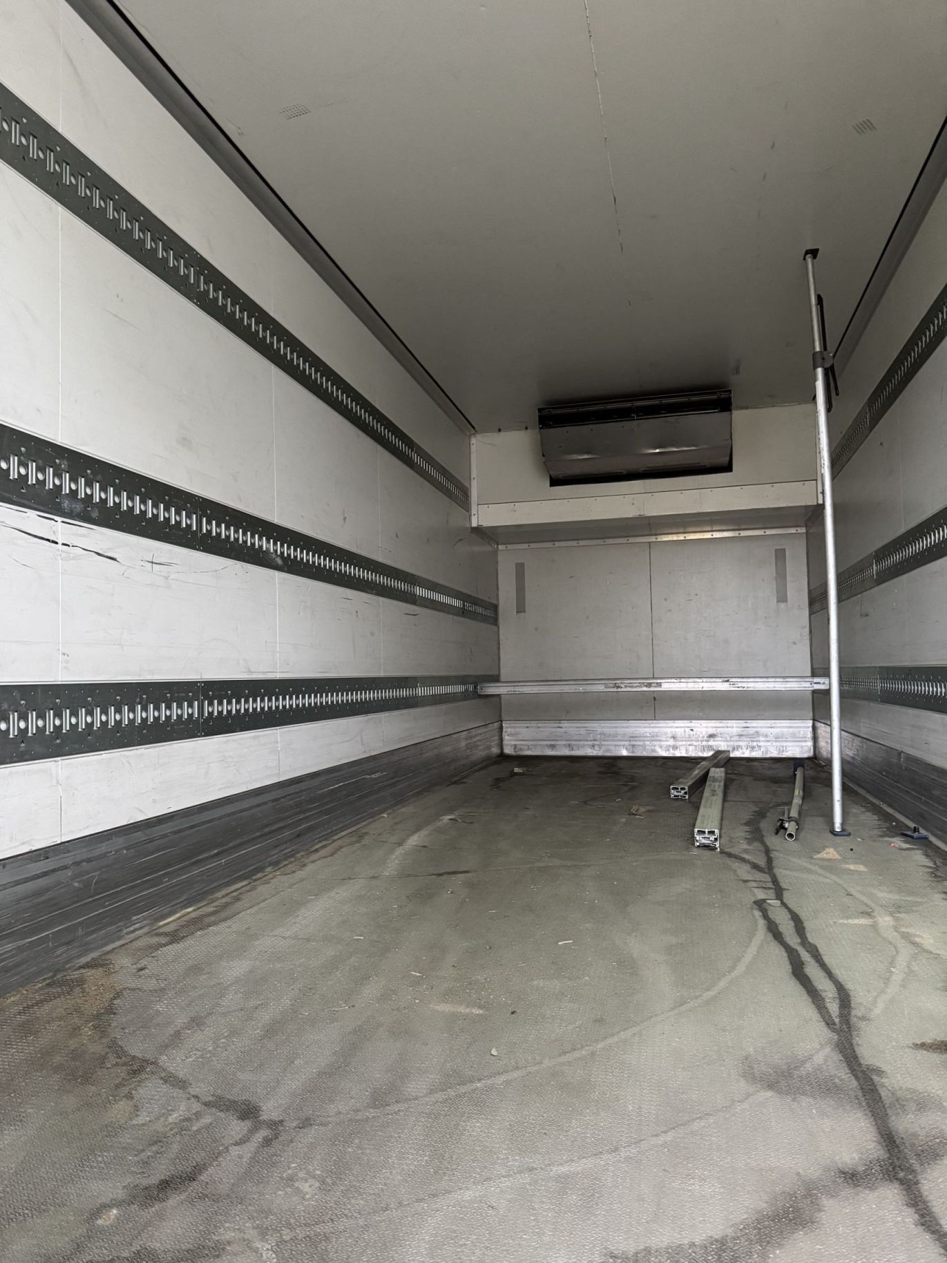 #21701 - Bild: 6 | Caisse mobile de congélation avec appareil de réfrigération | BDF-System 7.45 m, Wartung neu, LACK NEU in weiß