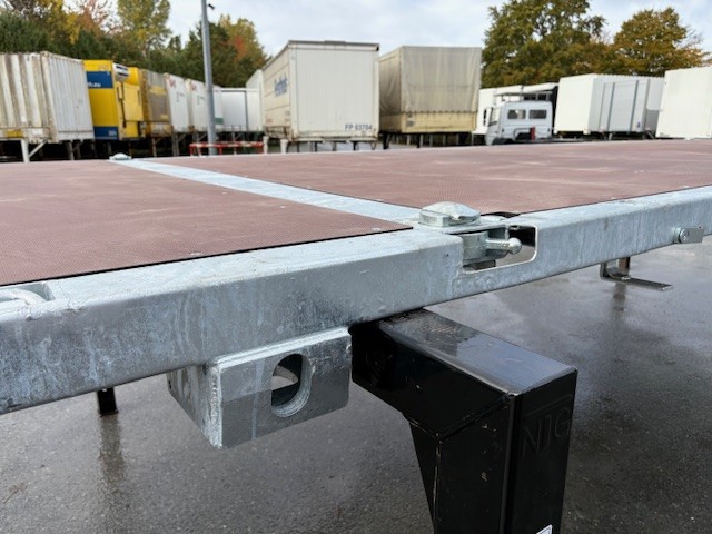 #LA128 - Bild: 3 | | BDF-System, 7.450 mm lang, mit TWIST-LOCKS im Rahmen für Transport von 20 Fuß Containern