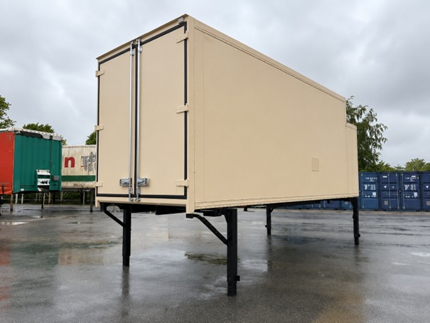 #21943 - Bild: 3 | Caisse mobile de congélation avec appareil de réfrigération | BDF-System 7.150 mm lang, Möbelausstattung, LACK NEU!