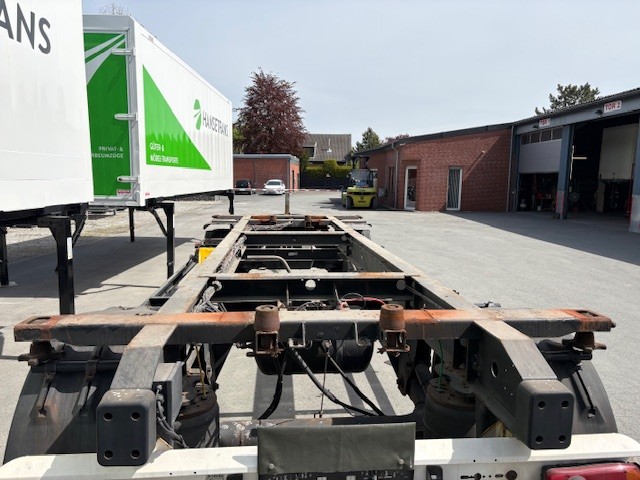 #21949 - Bild: 6 | 2-axle swap body trailer | BDF-System, Standard Ausführung R 22,5