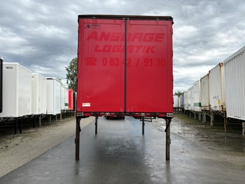 #22061 - Bild: 4 | Wechselpritsche, Schiebeplane | BDF-System 7.450 mm lang, Farbe: rot/weiß