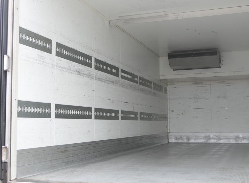 #21909 - Bild: 3 | Wymienna obudowa zamrażarki z jednostką chłodzącą | BDF-System 7.450 mm lang