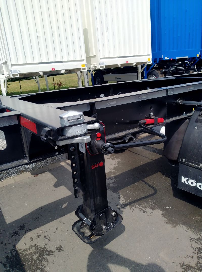 #LA014 - Bild: 6 | Central axle swap body trailer | BDF-System, Maxi gekröpftes Zugrohr, ohne Zulassung.