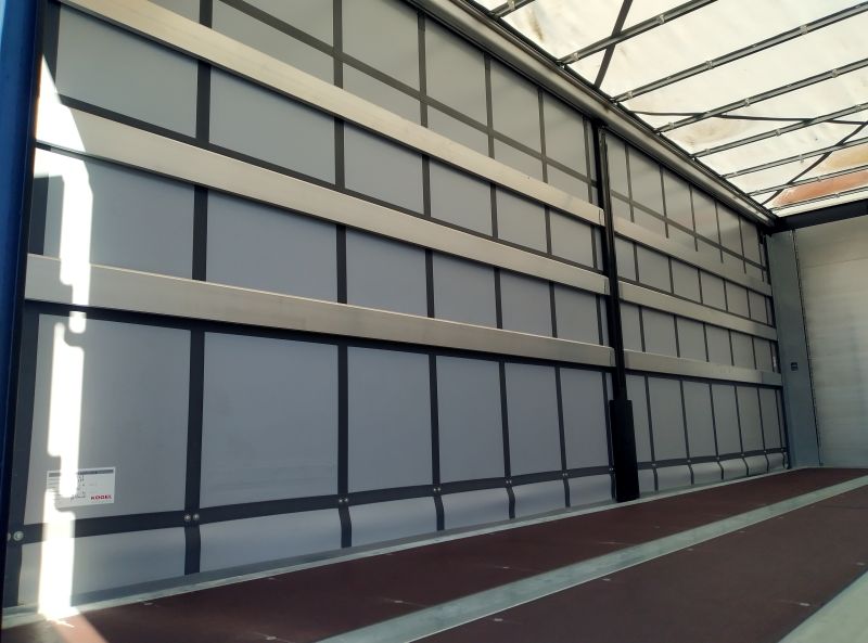 #21343 - Bild: 8 | Swap-body platform, sliding tarpaulin | BDF-System 7.450 mm lang, Eckhöhe: 2.750 mm, Farbe: RAL 9006 weißaluminium,