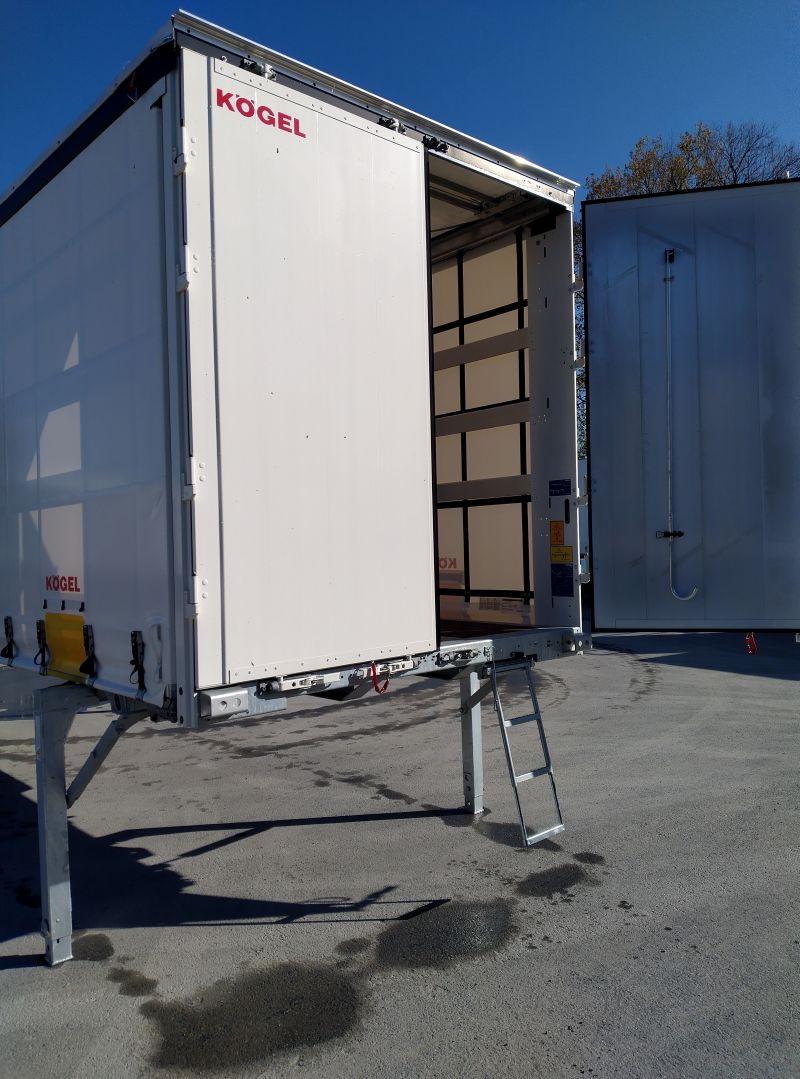 #LA022 - Bild: 7 | Swap-body platform, sliding tarpaulin | BDF-System, 7.450 mm lang, Farbe: weiß