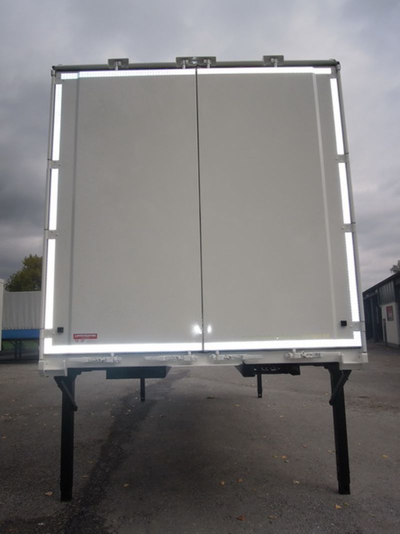 #LA043 - Bild: 7 | Swap-body platform, sliding tarpaulin | BDF-System, 7.450 mm lang, LACK + PLANE NEU!